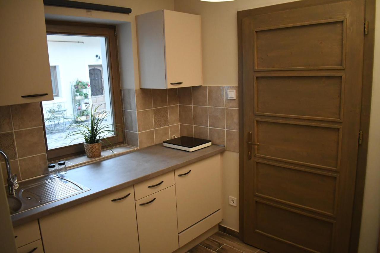 Vatus Apartmanhaz Vác Exterior foto