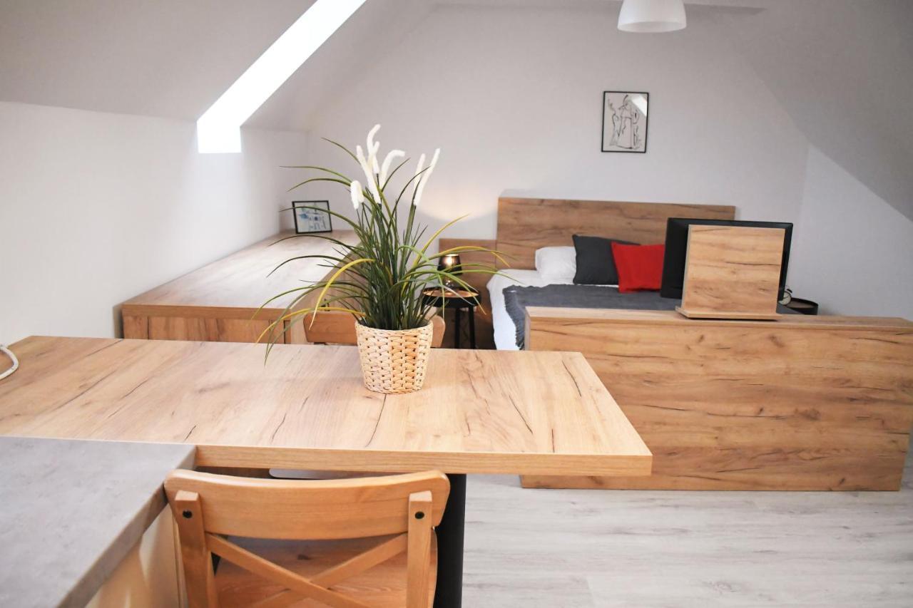 Vatus Apartmanhaz Vác Exterior foto