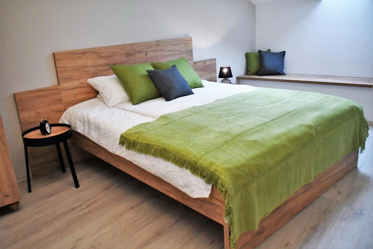 Vatus Apartmanhaz Vác Exterior foto