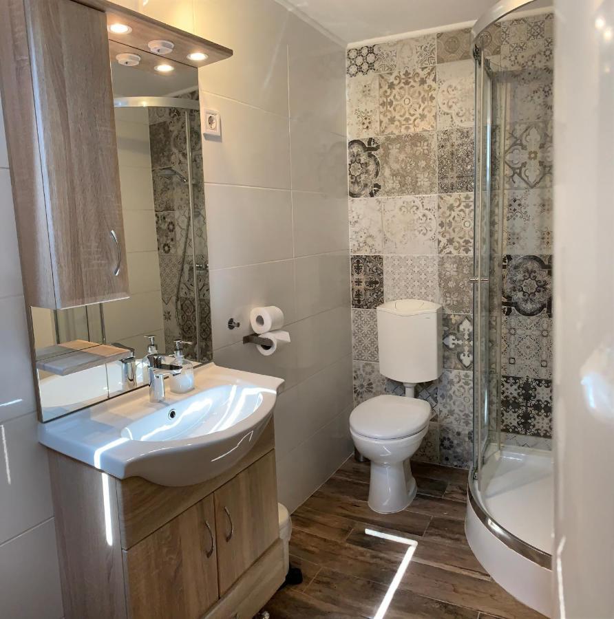 Vatus Apartmanhaz Vác Exterior foto