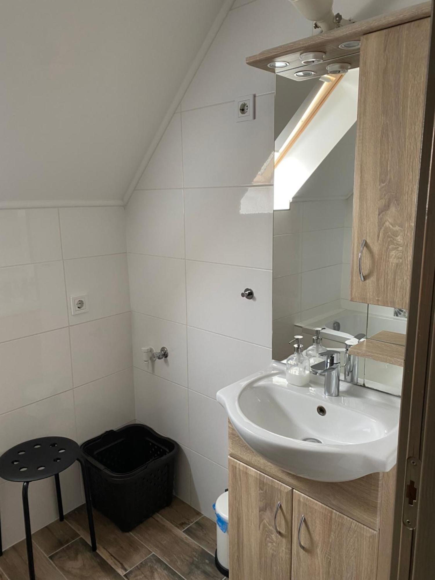 Vatus Apartmanhaz Vác Exterior foto