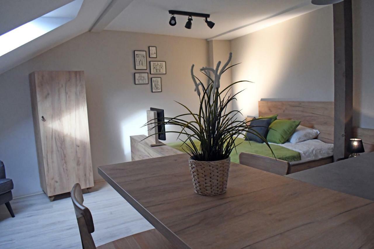Vatus Apartmanhaz Vác Exterior foto