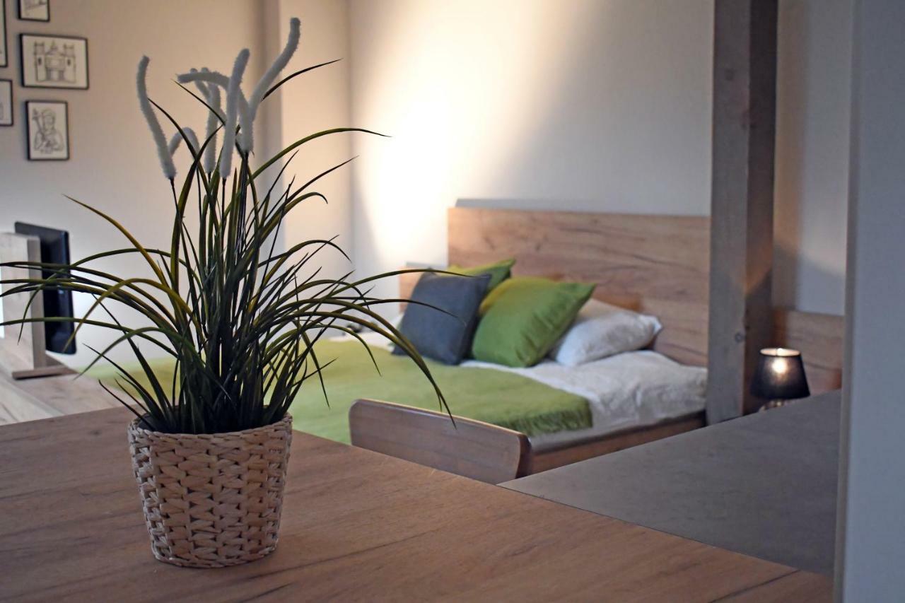 Vatus Apartmanhaz Vác Exterior foto