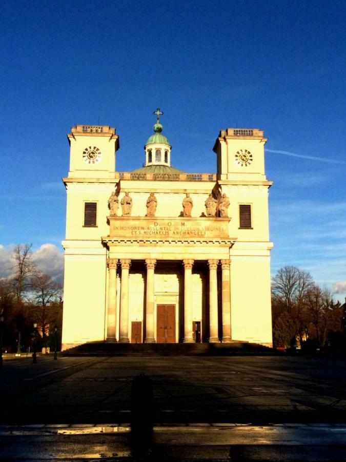Vatus Apartmanhaz Vác Exterior foto